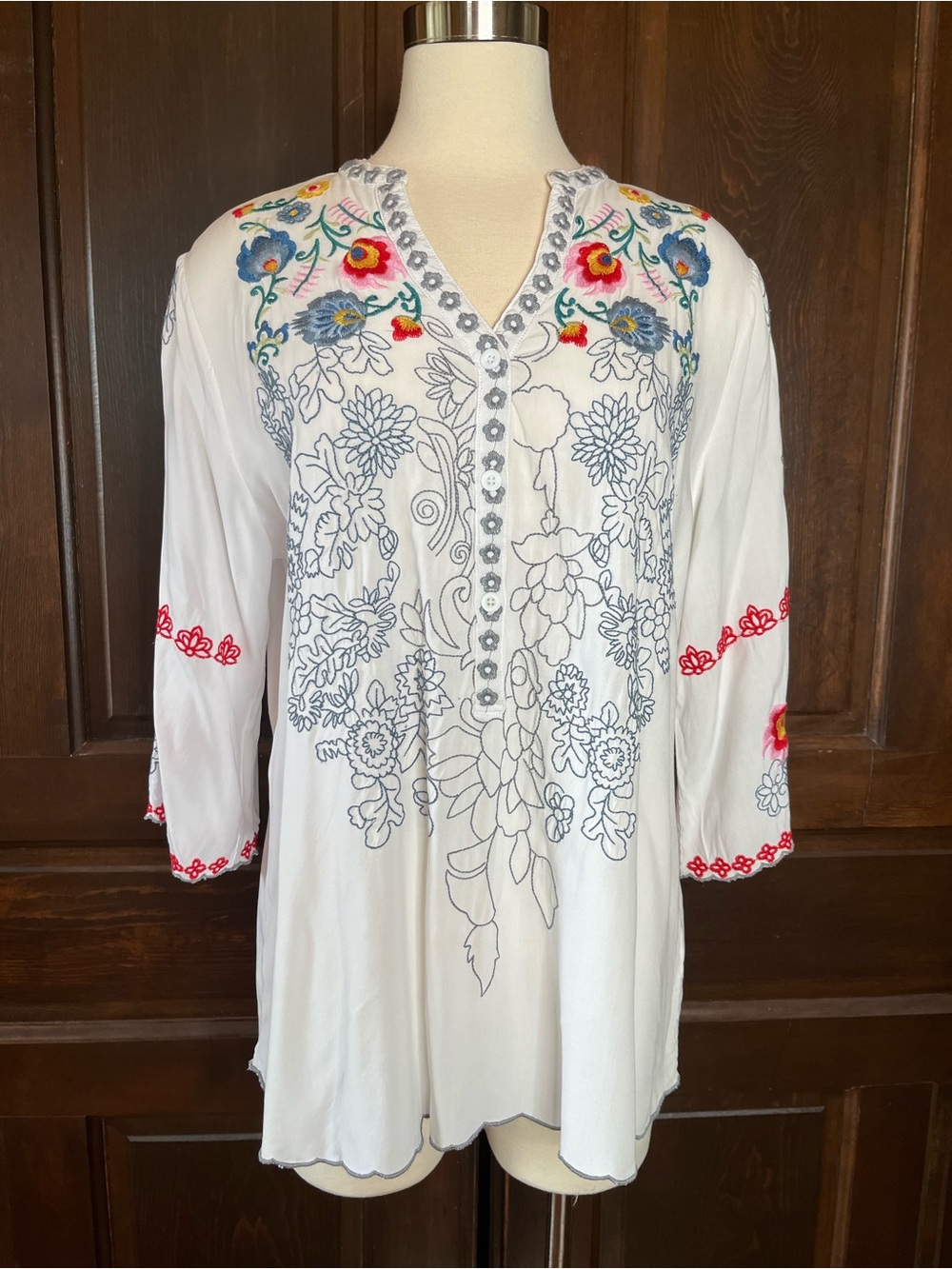 St. Lareina Heavily Embroidered Tunic Top Blouse White Boho Hippie Cotton Blnd M